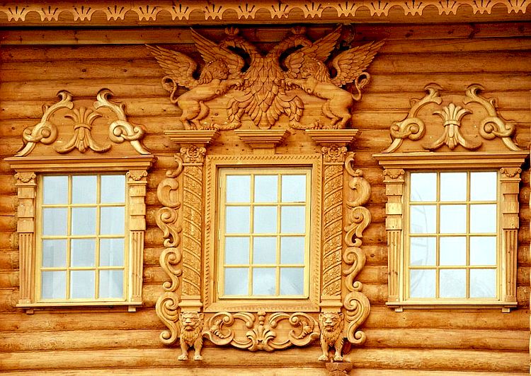 Разновидности наличников на окна для деревянного дома и правила их монтажа