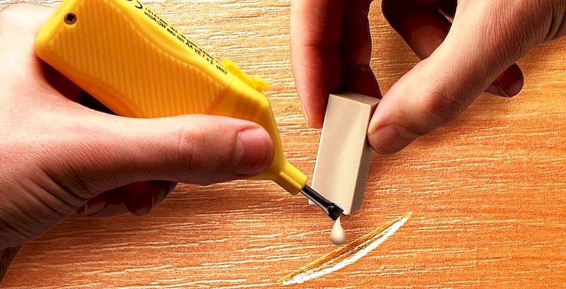 Как защитить и восстановить деревянный пол или мебель с помощью воскового покрытия